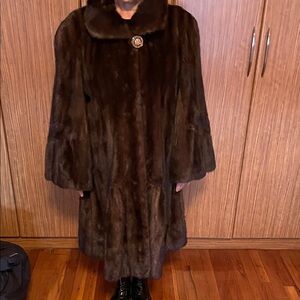 Elegant Brown Fur Coat